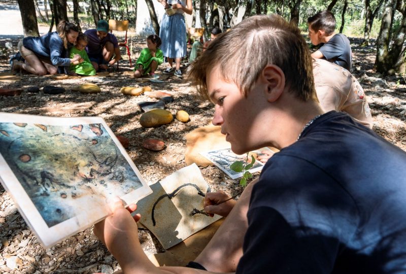 Aven d’Orgnac, animations Préhistoire week-end de l’Ascension à Orgnac-l'Aven - 1