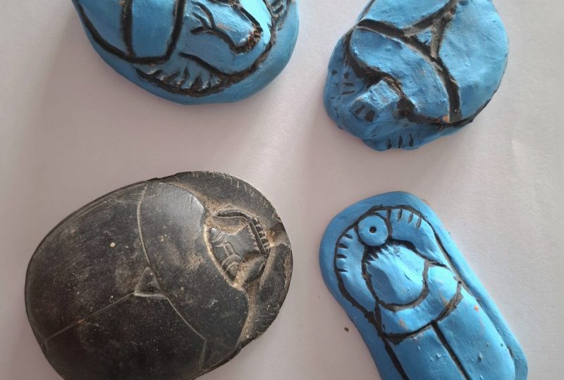 Atelier „Amulettes scarabées“ à MuséAl à Alba-la-Romaine - 0