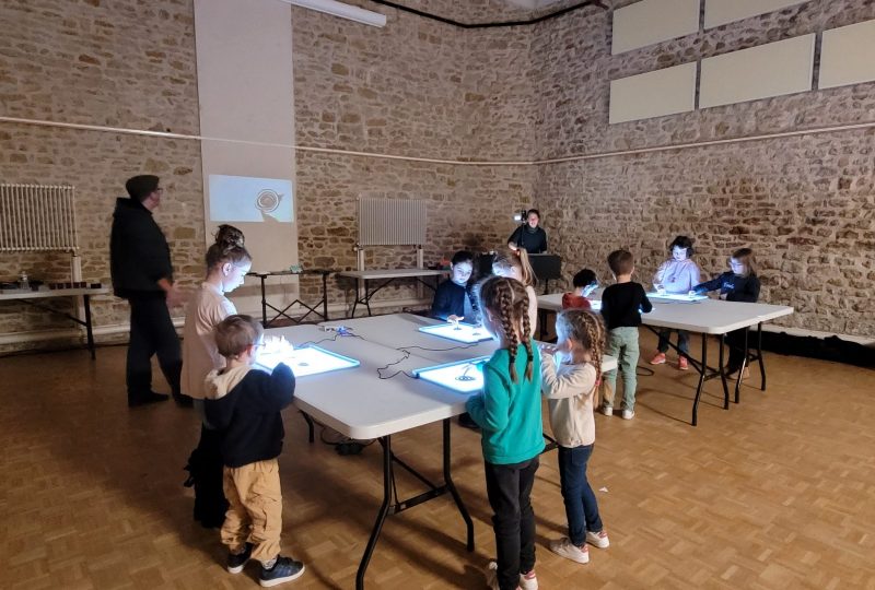 Atelier „Dessin de sable“ à Alba-la-Romaine - 0